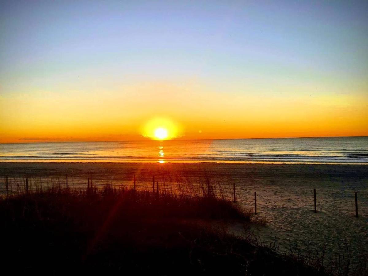 Azure Bliss Oceanfront Condo Sleeps 6 Myrtle Beach Extérieur photo
